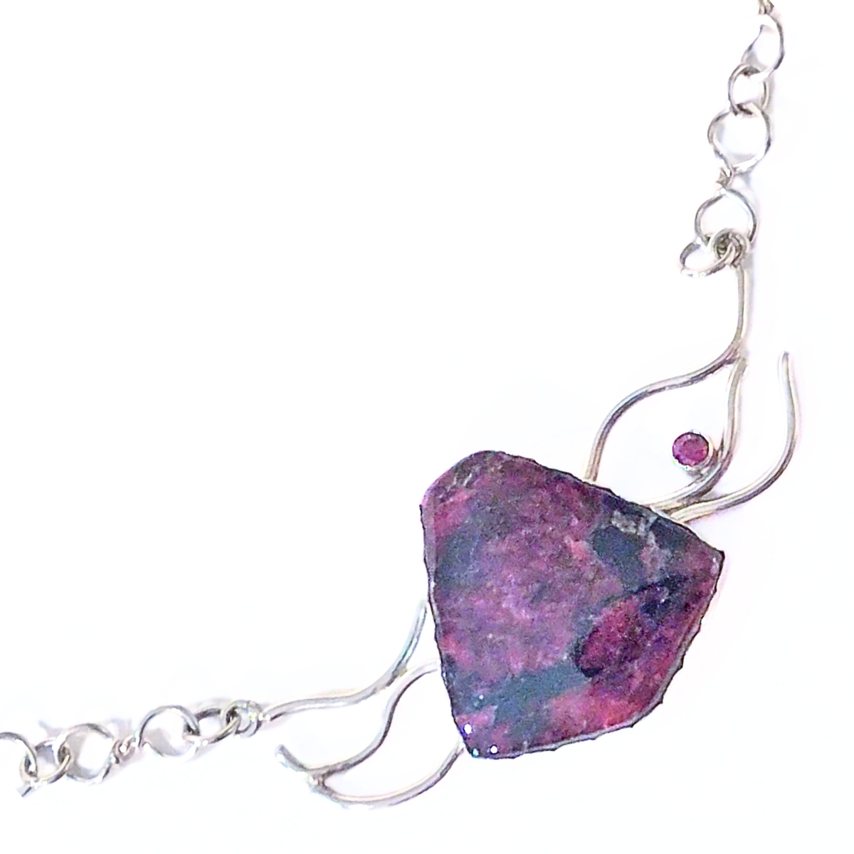 VC-093 - Eudialyte & Garnet Wave Pendant with Fine Silver Chain