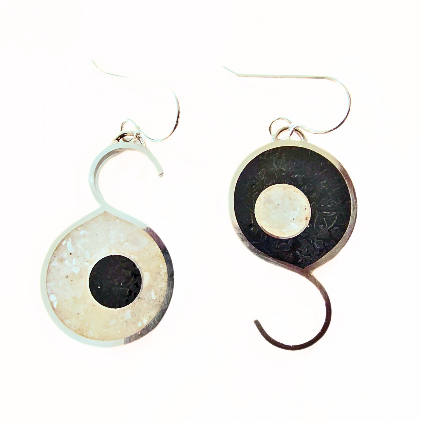 DS-432 Inlay Yin Yang Earrings Onyx and Mother of Pearl