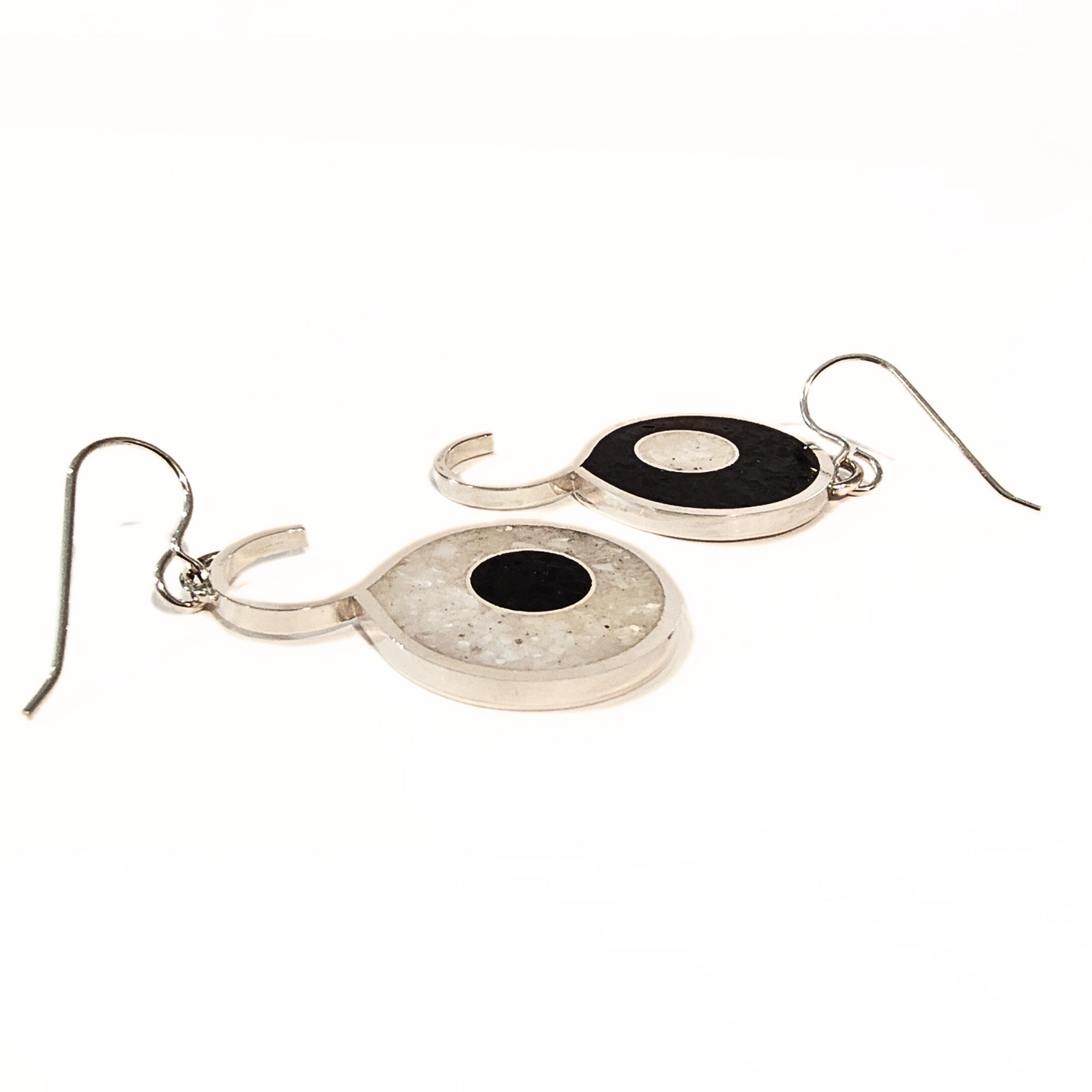 DS-432 Inlay Yin Yang Earrings Onyx and Mother of Pearl