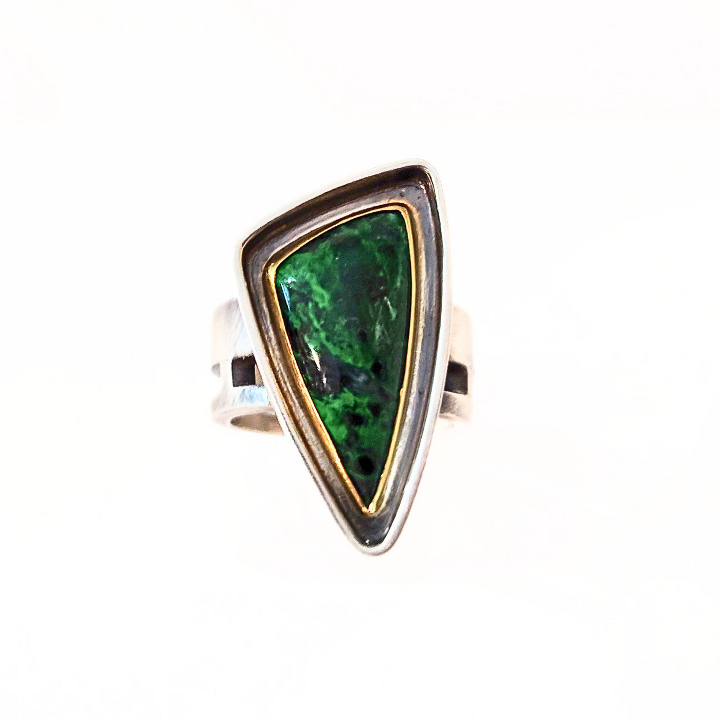 JSD-2054 Maw Sit Sit Jade Shadowbox Ring with 22k Gold Size 8