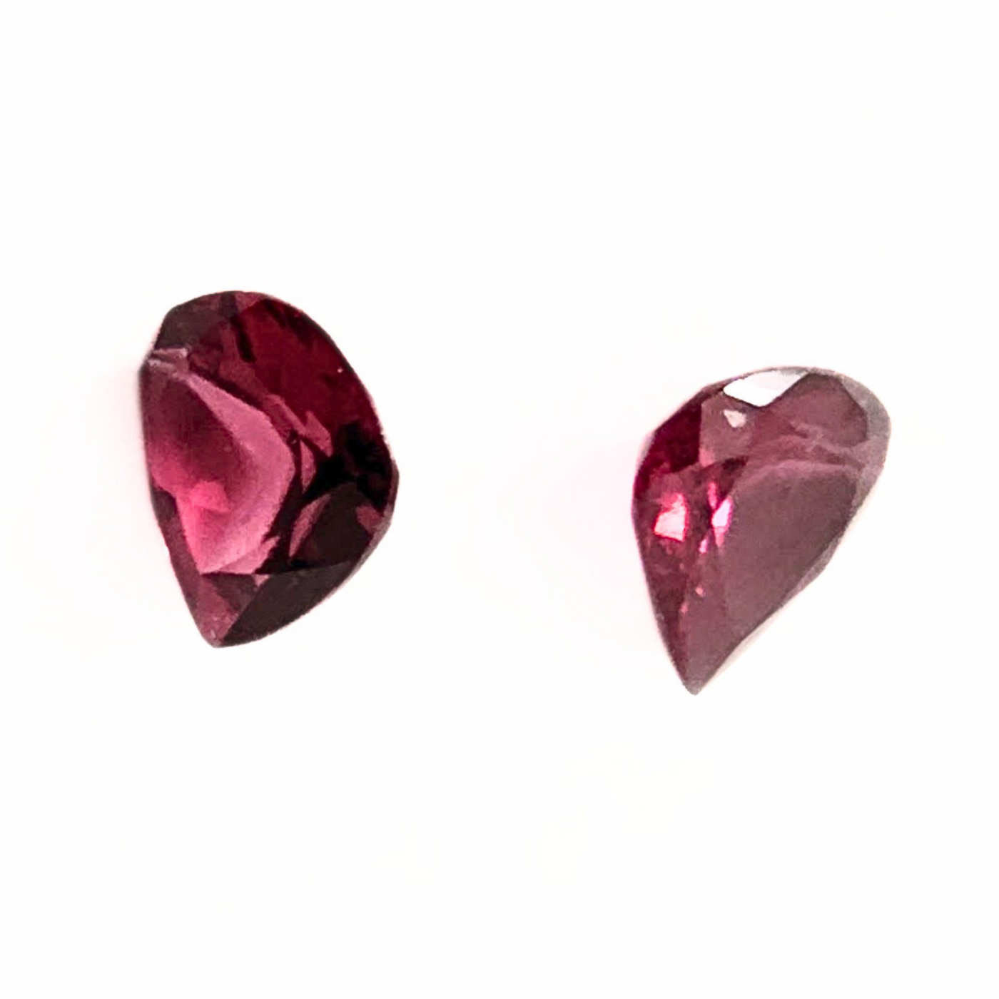 GAR-1010 Garnet, Faceted Pair