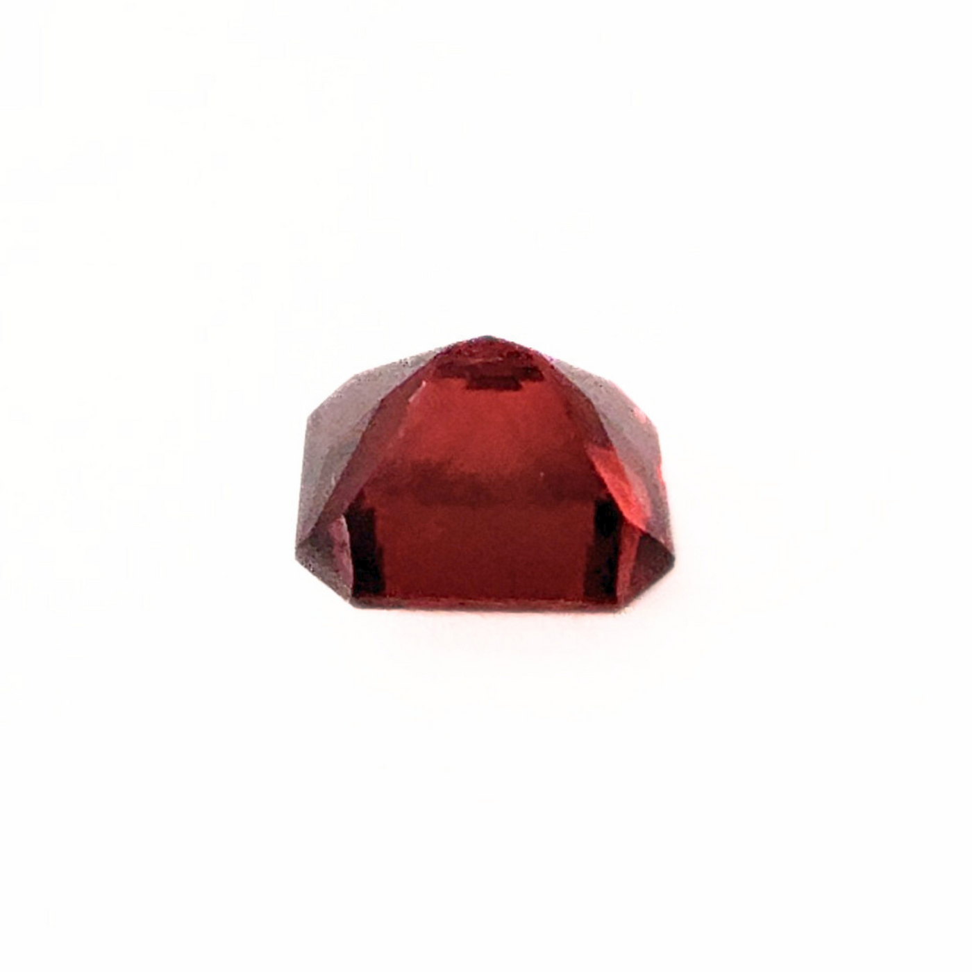 GAR-1009 Garnet, Faceted