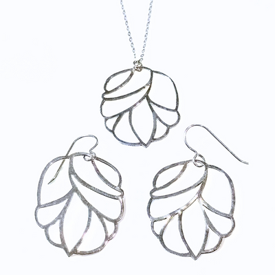 SA-015 Medium Organic "Bud" Cutout Necklace